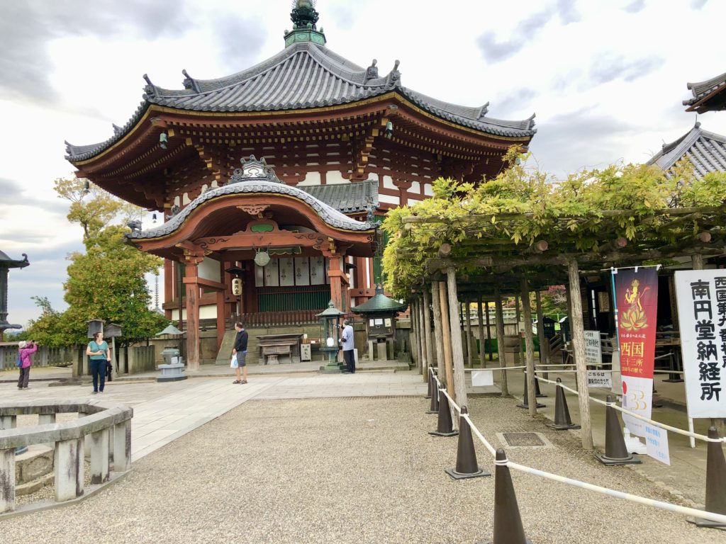 奈良公園　南円堂