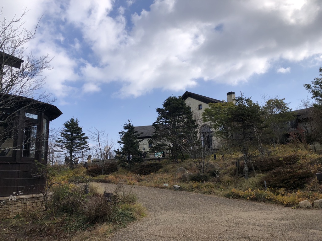 六甲山山頂はマイナスイオンたっぷり！ガーデンテラス
