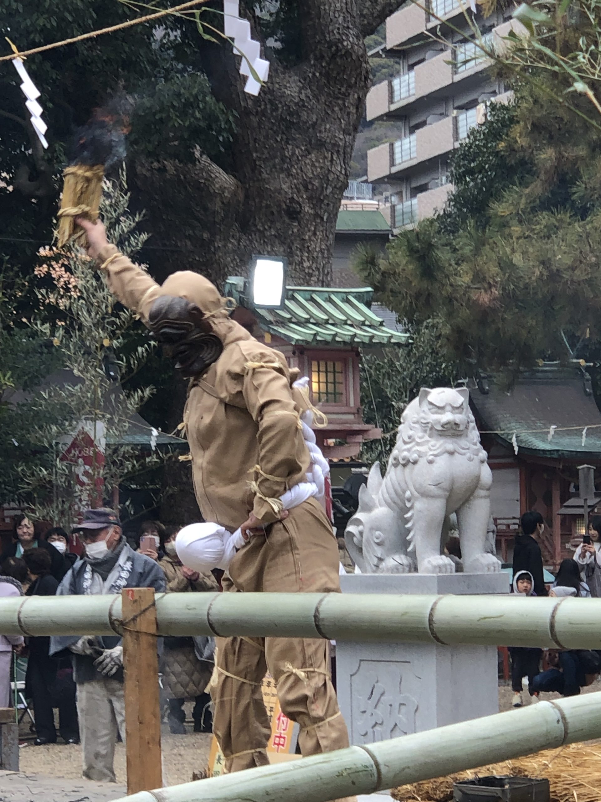 一年間の無病息災、家内安全を願う節分神事で鬼が舞う長田神社